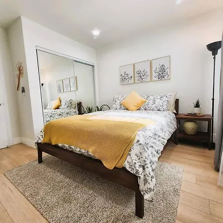 Newly Remodeled 2bed 2bath Near Disneyland/ Beach Holiday home